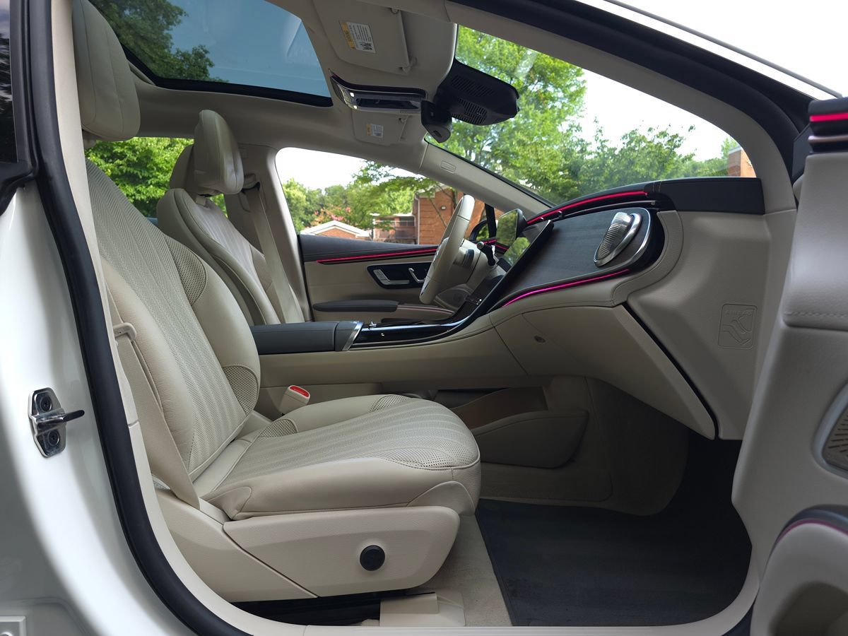 Used 2023 Mercedes-Benz EQS 450+ Sedan image 21