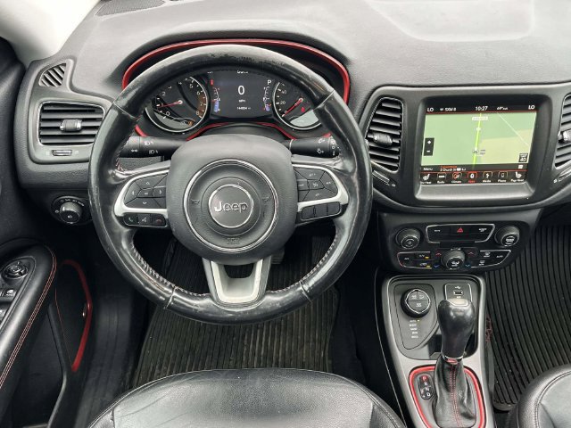Used 2018 Jeep Compass Trailhawk w/ Leather Interior Group AWD/4WD image 21