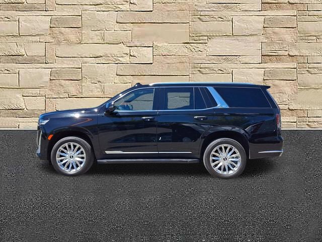 Certified 2022 Cadillac Escalade Premium Luxury AWD/4WD image 2