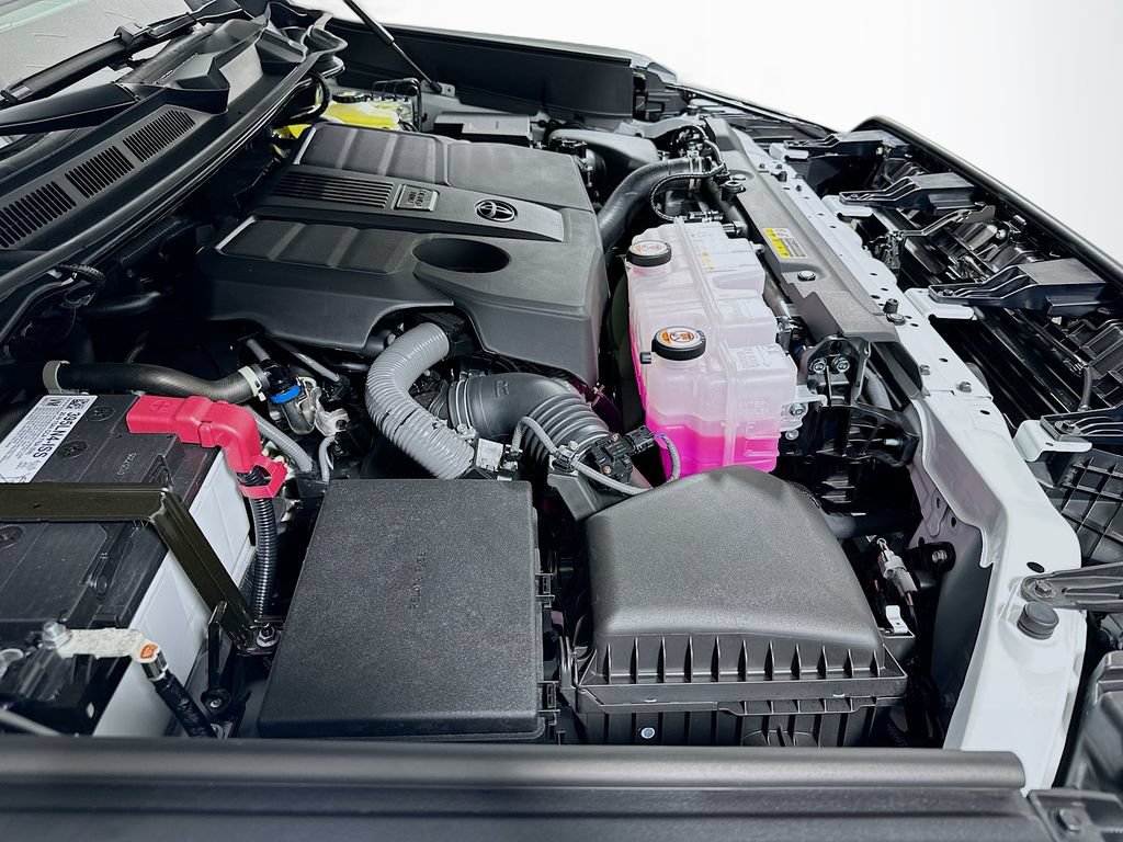 New 2026 Toyota Tundra SR5 AWD/4WD image 19