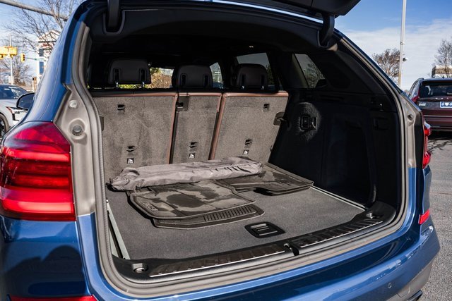 Used 2018 BMW X3 M40i w/ Premium Package image 9