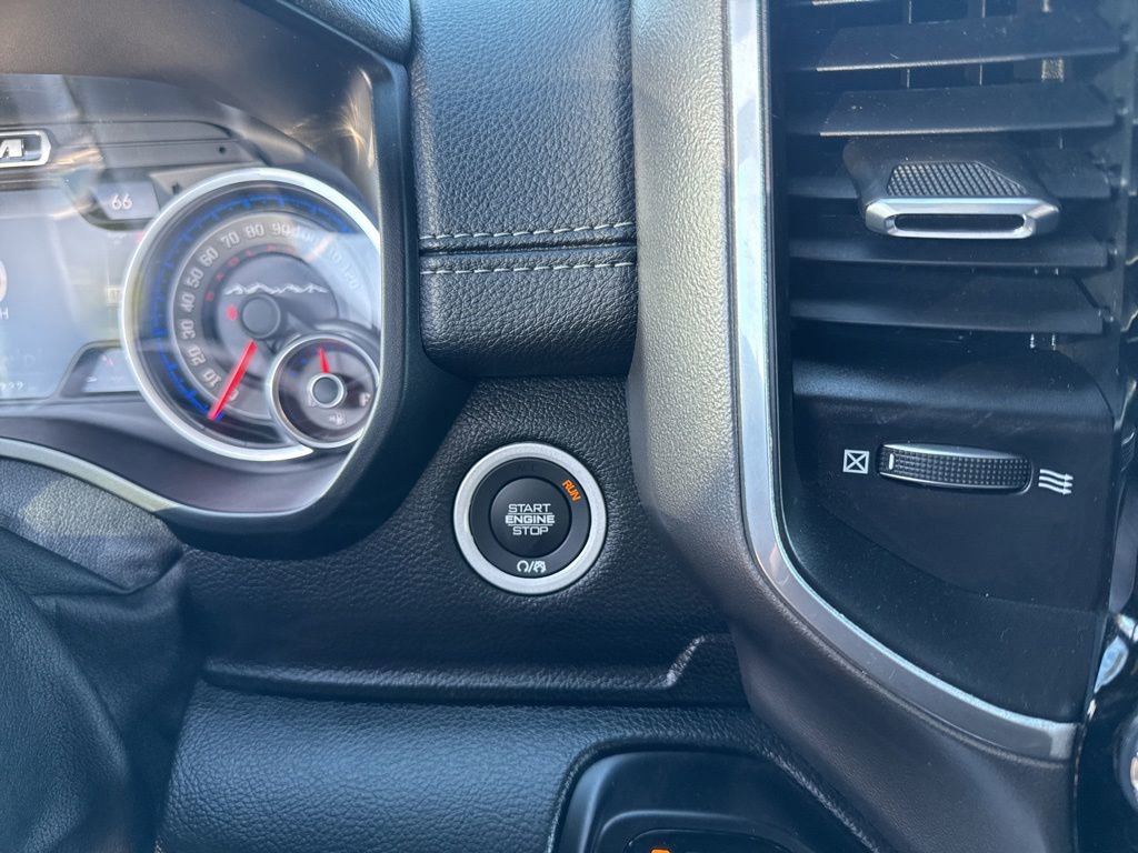 Used 2022 RAM 1500 Laramie w/ Sport Appearance Package AWD/4WD image 15