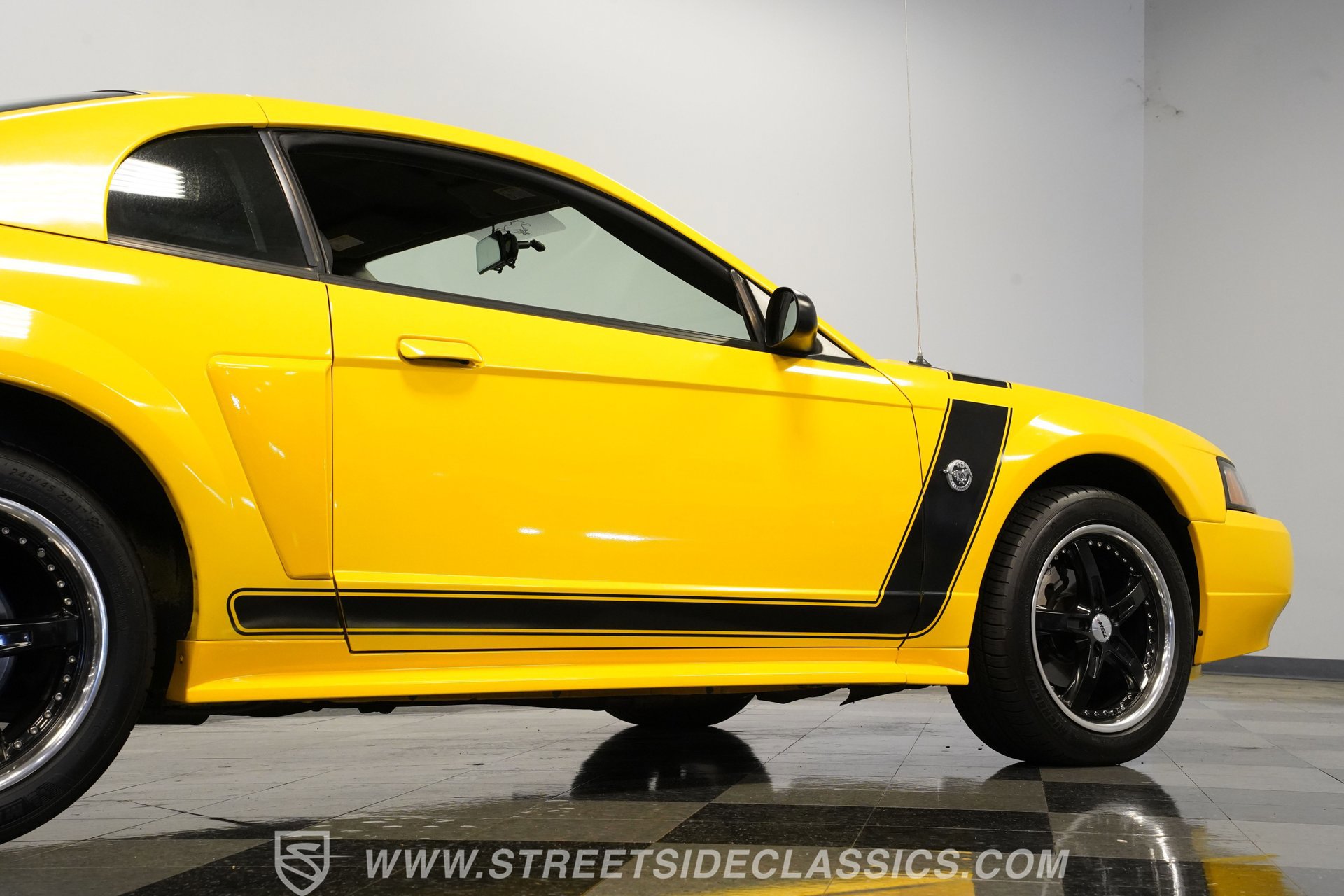 Used 2004 Ford Mustang GT RWD image 29