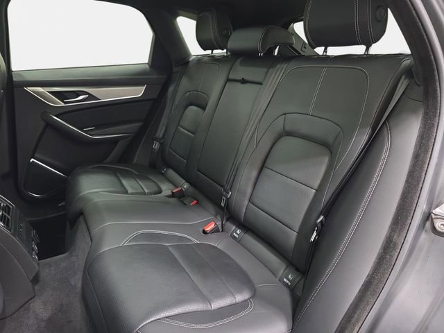 Used 2024 Jaguar F-PACE R-Dynamic S image 13