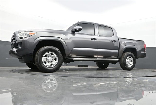 Used 2018 Toyota Tacoma SR image 26