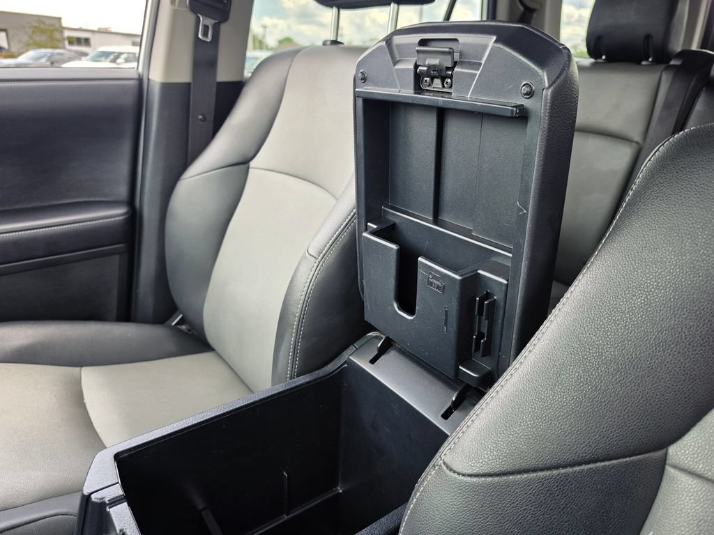 Used 2019 Toyota 4Runner SR5 Premium AWD/4WD image 30