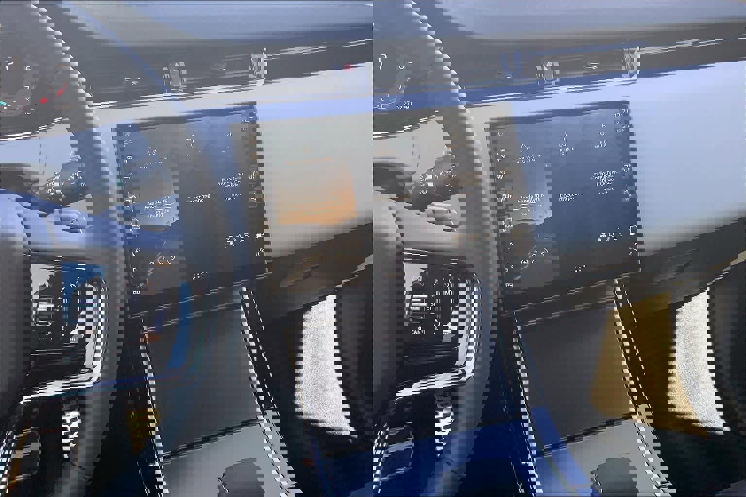 New 2026 Land Rover Range Rover Evoque Dynamic SE AWD/4WD image 6