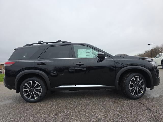 New 2026 Nissan Pathfinder Platinum AWD/4WD image 17