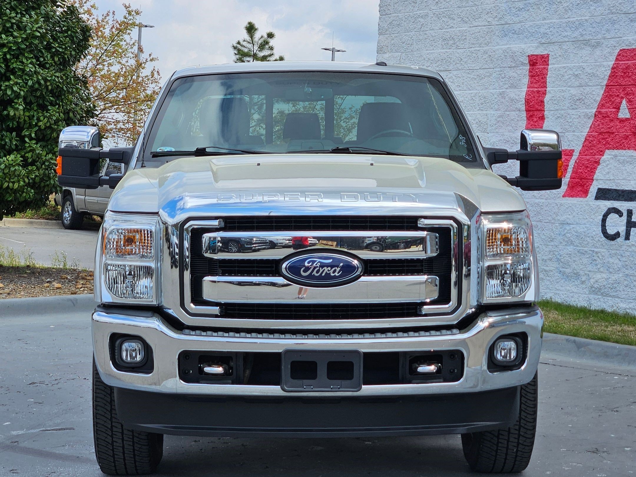 Used 2015 Ford F250 Lariat w/ Lariat Ultimate Package image 2