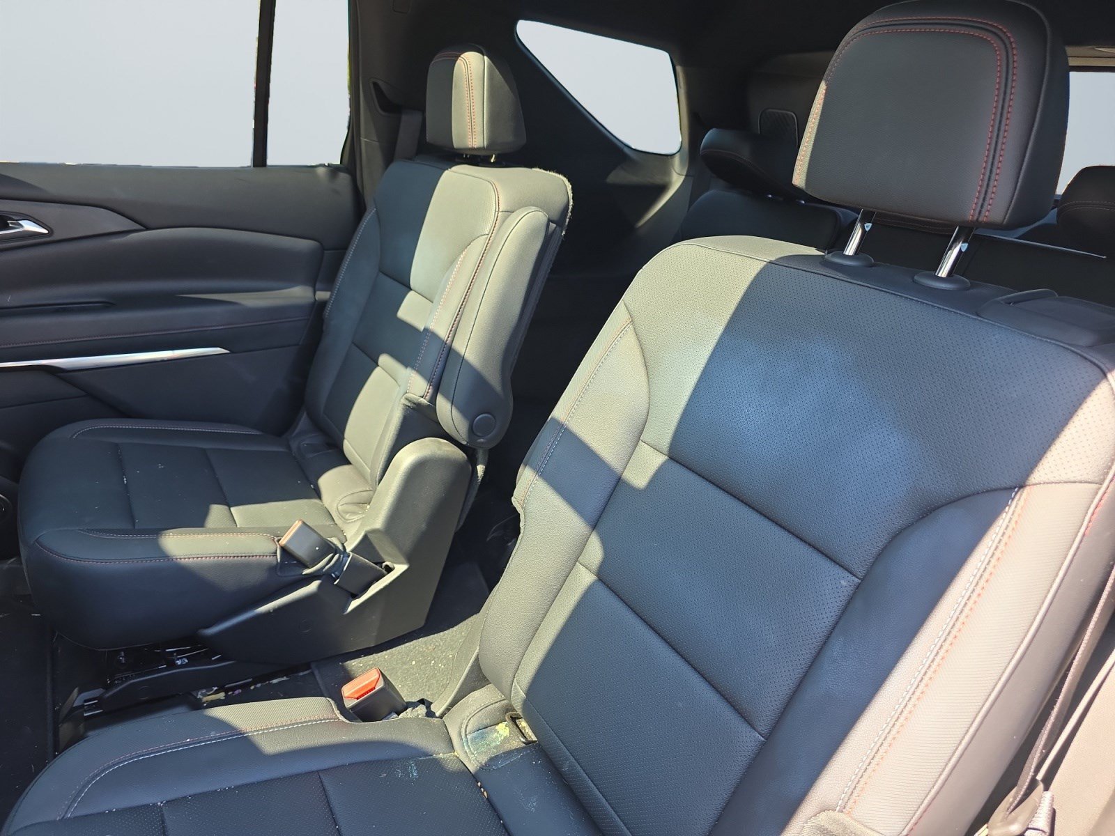 Used 2025 Chevrolet Traverse Z71 w/ Enhanced Driving Package AWD/4WD image 15