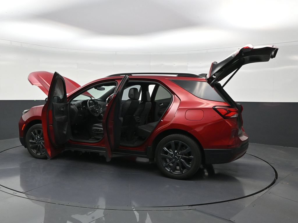 Used 2024 Chevrolet Equinox RS FWD image 30