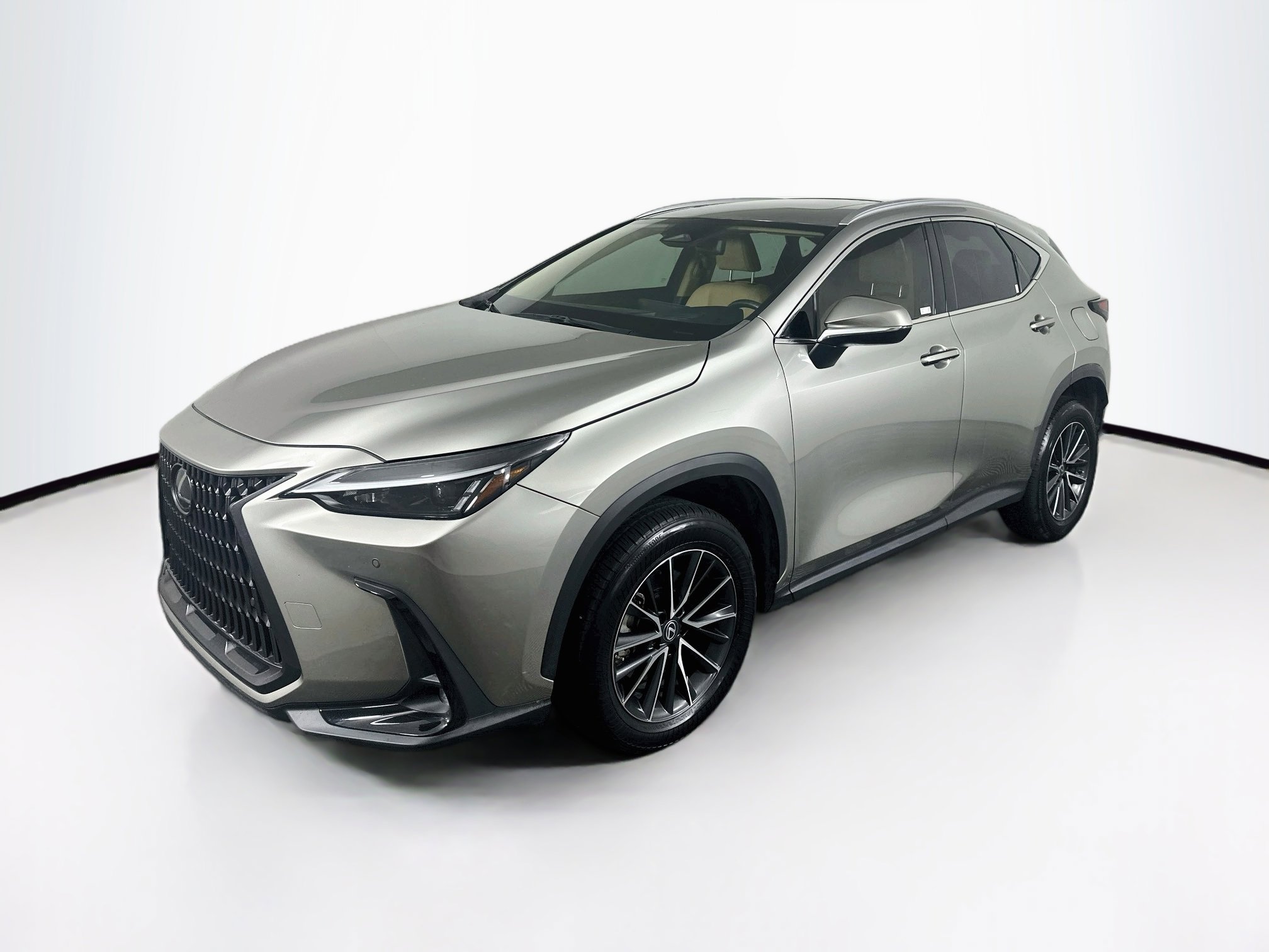 Used 2022 Lexus NX 350 AWD image 3