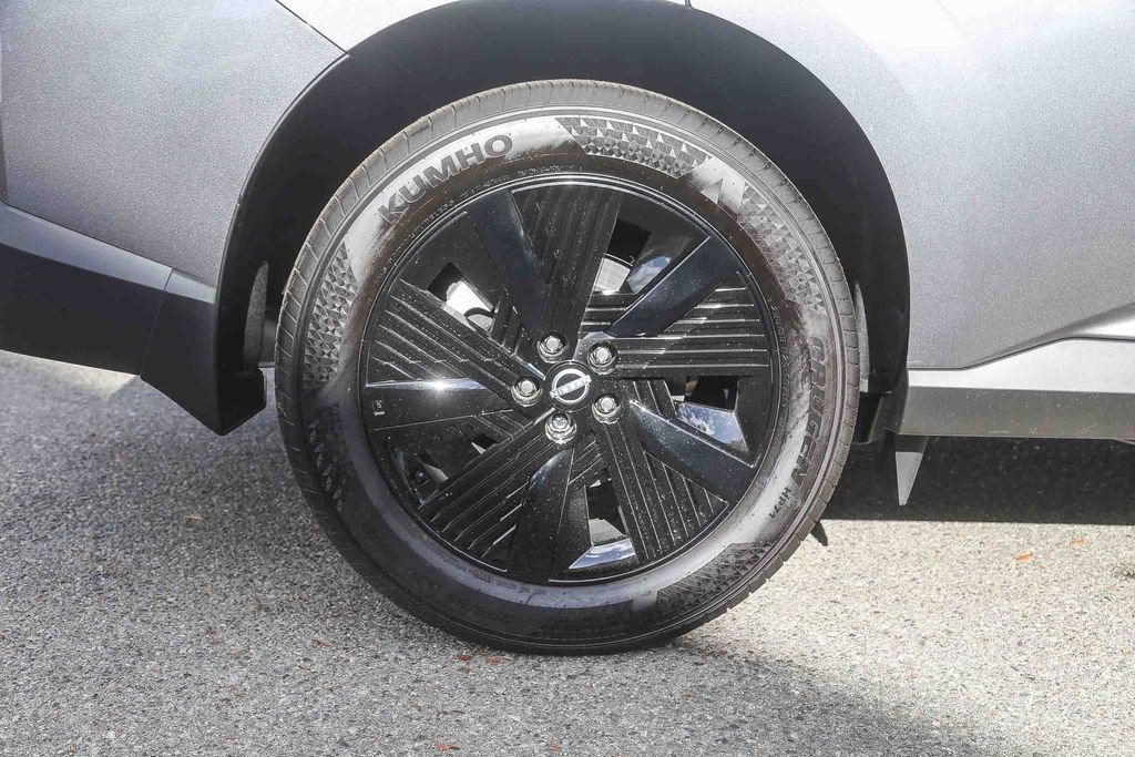 New 2026 Nissan Murano SV AWD/4WD image 10