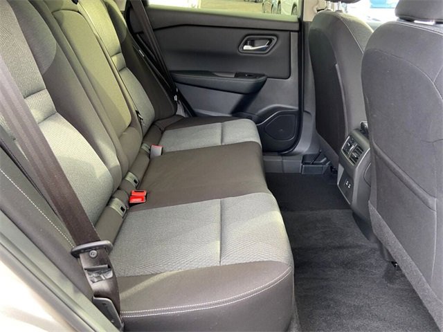 Used 2026 Nissan Rogue SV image 27