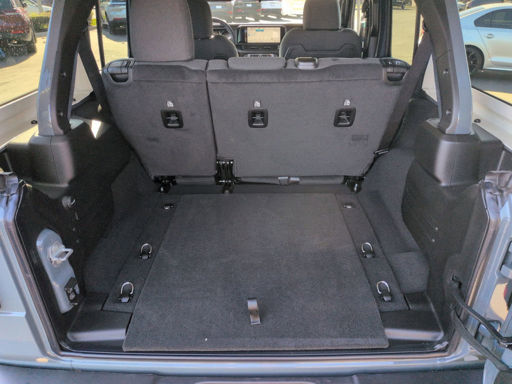 New 2026 Jeep Wrangler Unlimited Rubicon AWD/4WD image 20