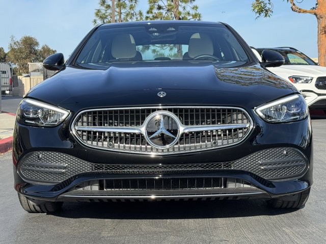Used 2025 Mercedes-Benz C 300 Sedan image 3