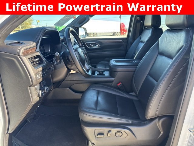 Used 2024 Chevrolet Suburban LT image 2