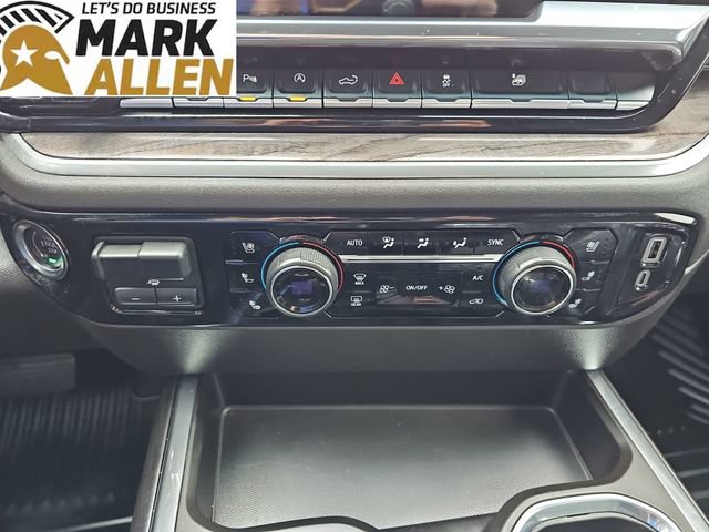 Used 2025 Chevrolet Silverado 1500 LTZ AWD/4WD image 17