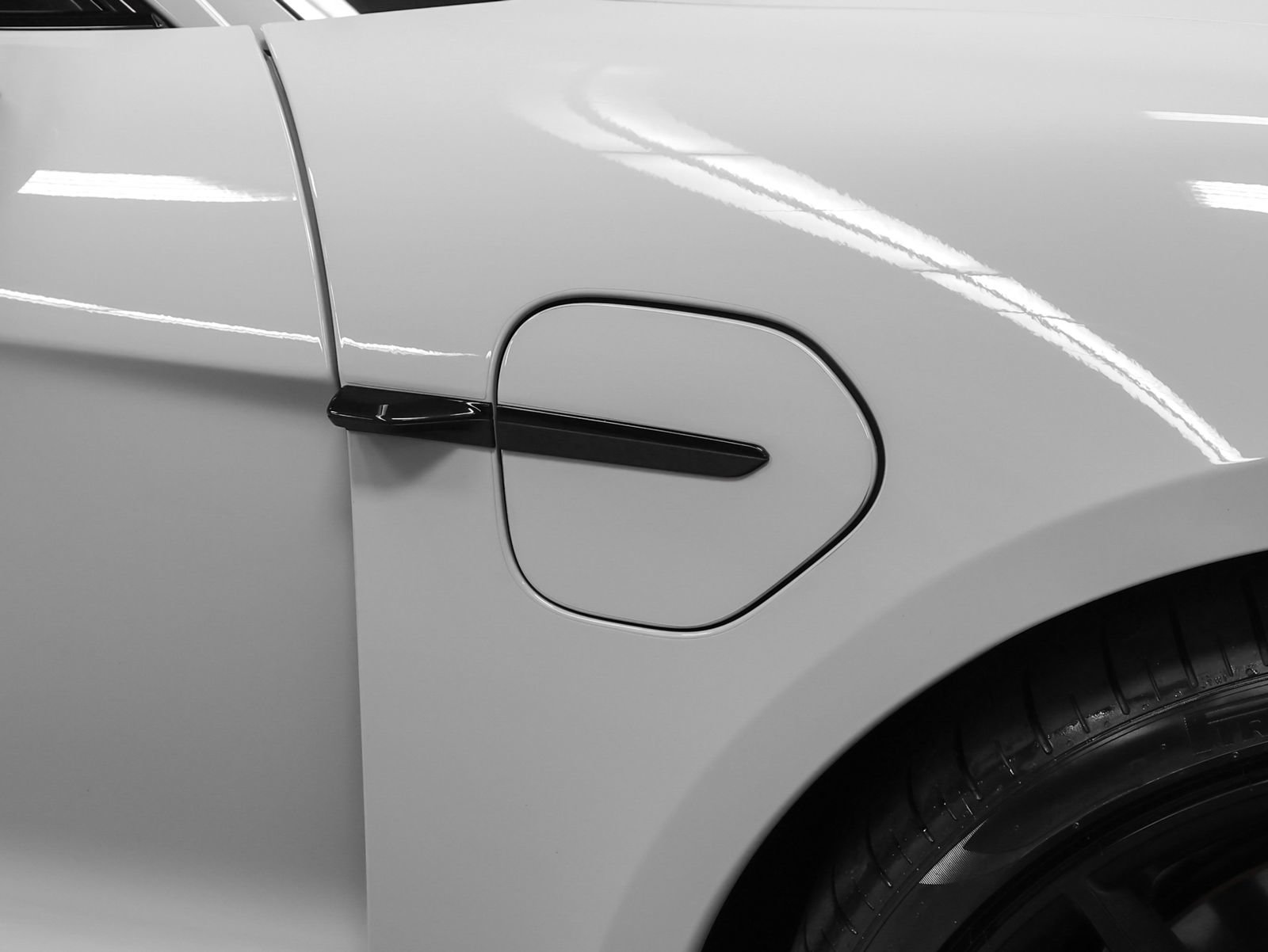 Certified 2024 Porsche Taycan GTS AWD/4WD image 15
