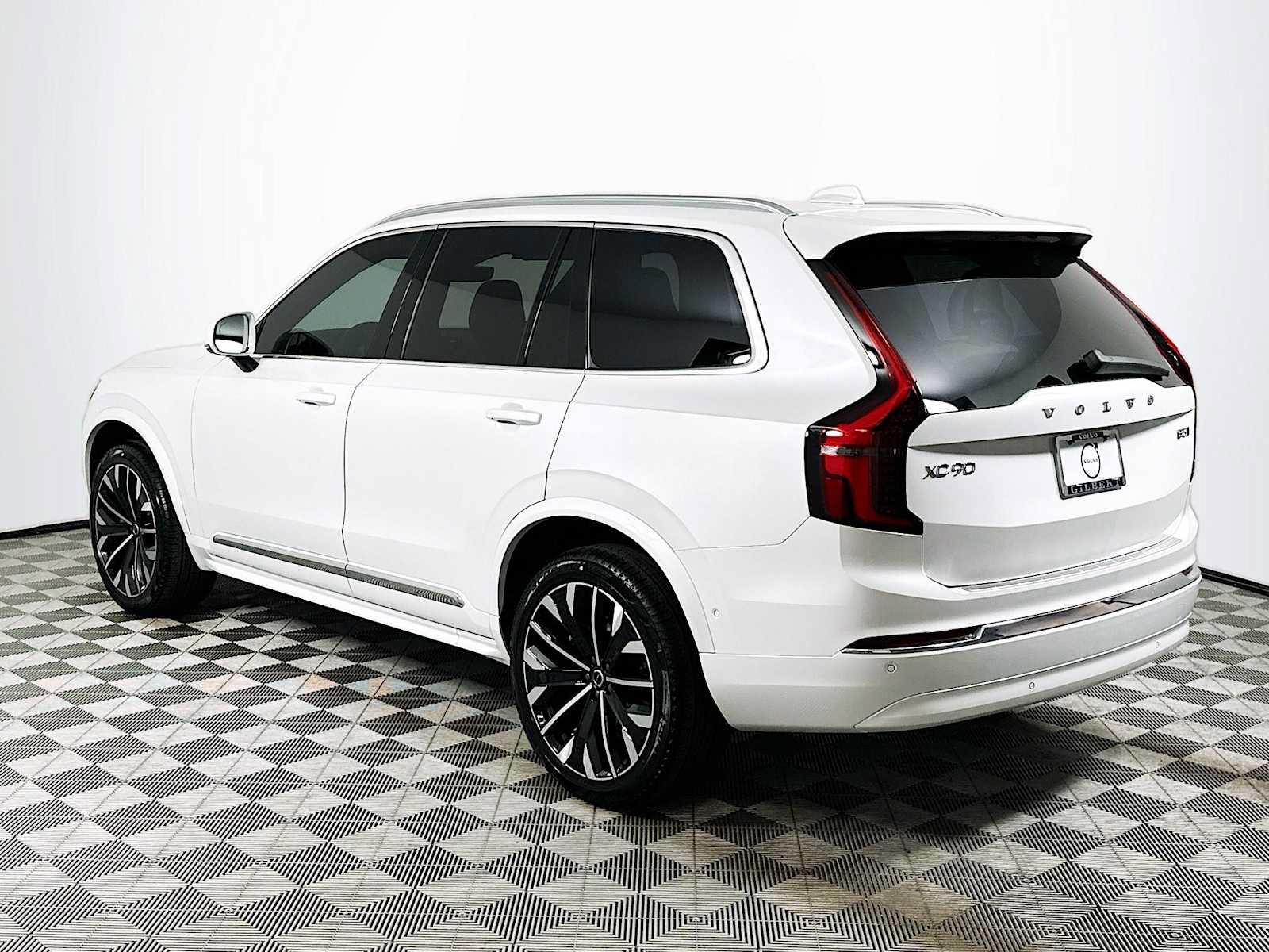 New 2026 Volvo XC90 B5 Plus w/ Protection Package AWD/4WD image 5