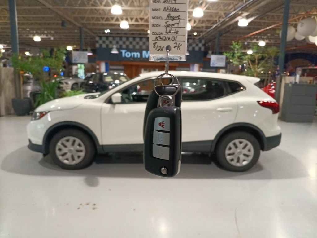 Used 2019 Nissan Rogue Sport S AWD/4WD image 4