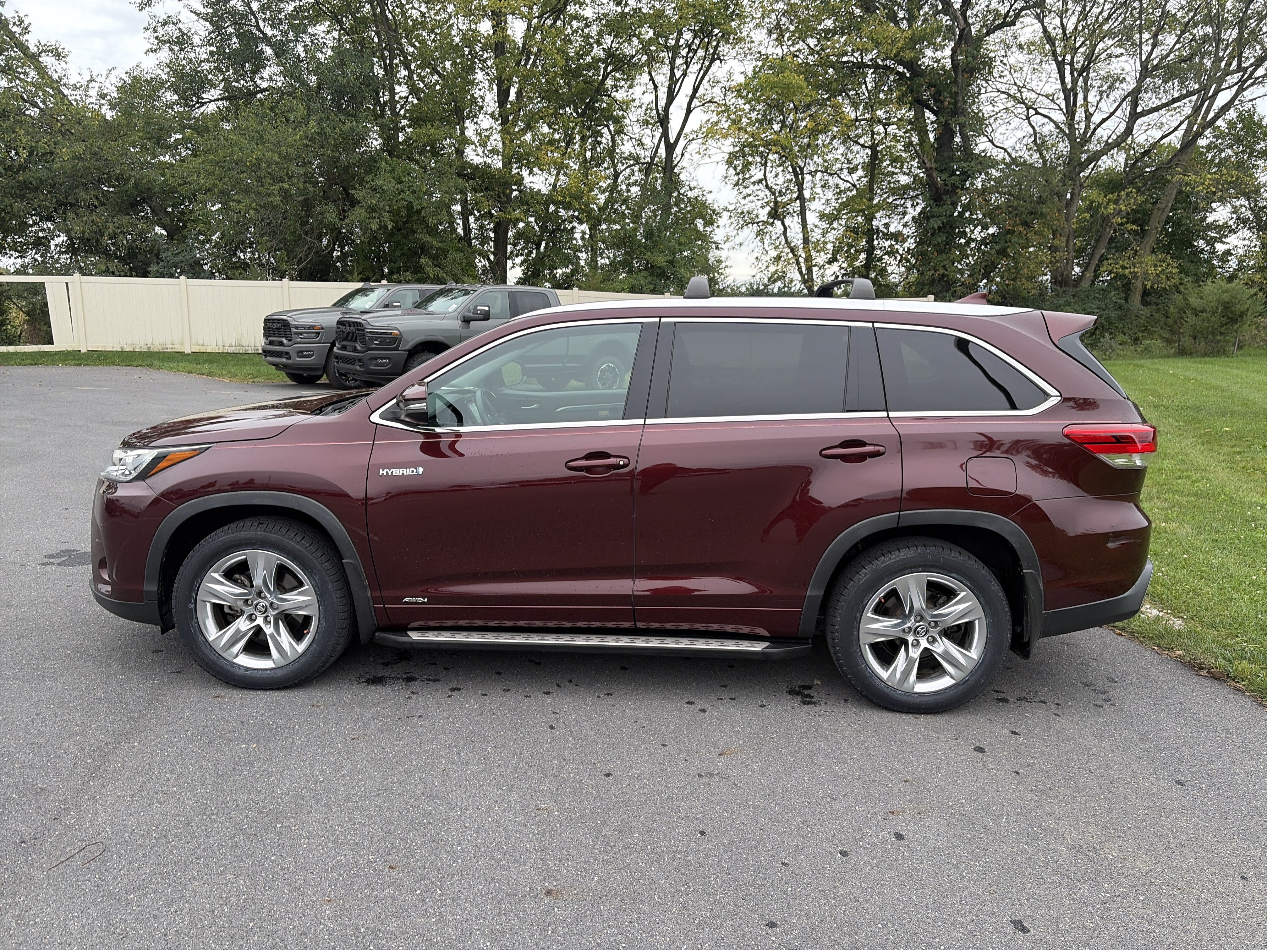 Used 2019 Toyota Highlander Limited AWD/4WD image 8
