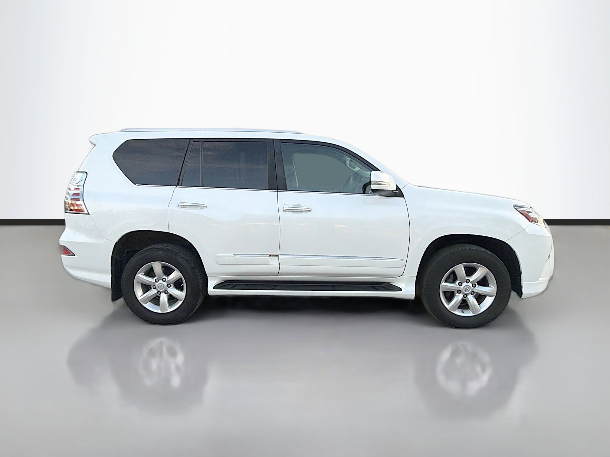 Used 2017 Lexus GX 460 image 6