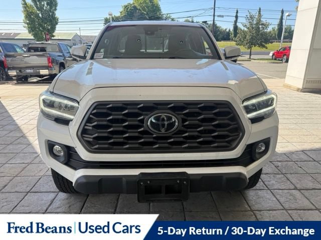 Used 2020 Toyota Tacoma TRD Off-Road w/ TRD Premium Off Road Package AWD/4WD image 22