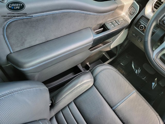 Used 2025 Ford F350 Platinum AWD/4WD image 31