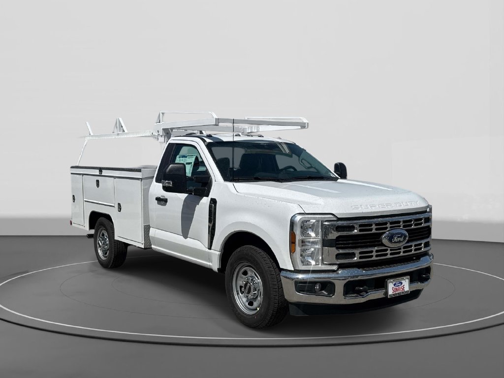 New 2026 Ford F350 XL w/ XL Chrome Package RWD image 3