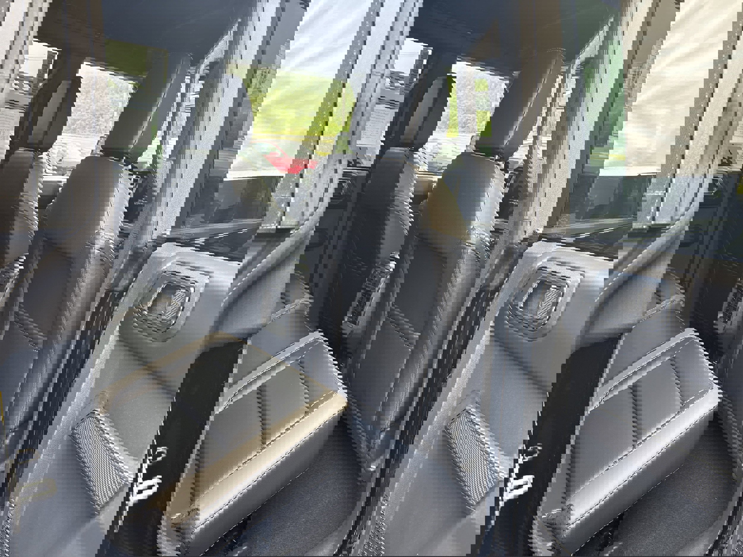 New 2025 Ford Bronco Outer Banks w/ Sasquatch Package image 7