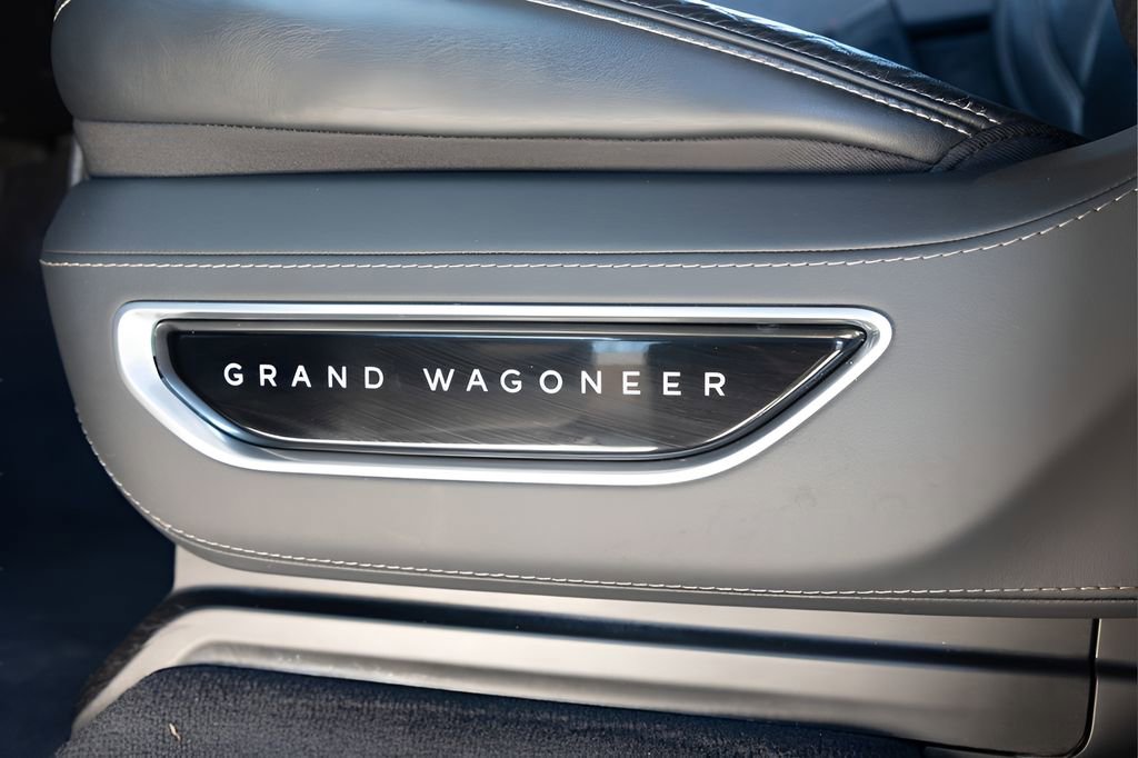 Used 2024 Jeep Grand Wagoneer L 4WD image 50