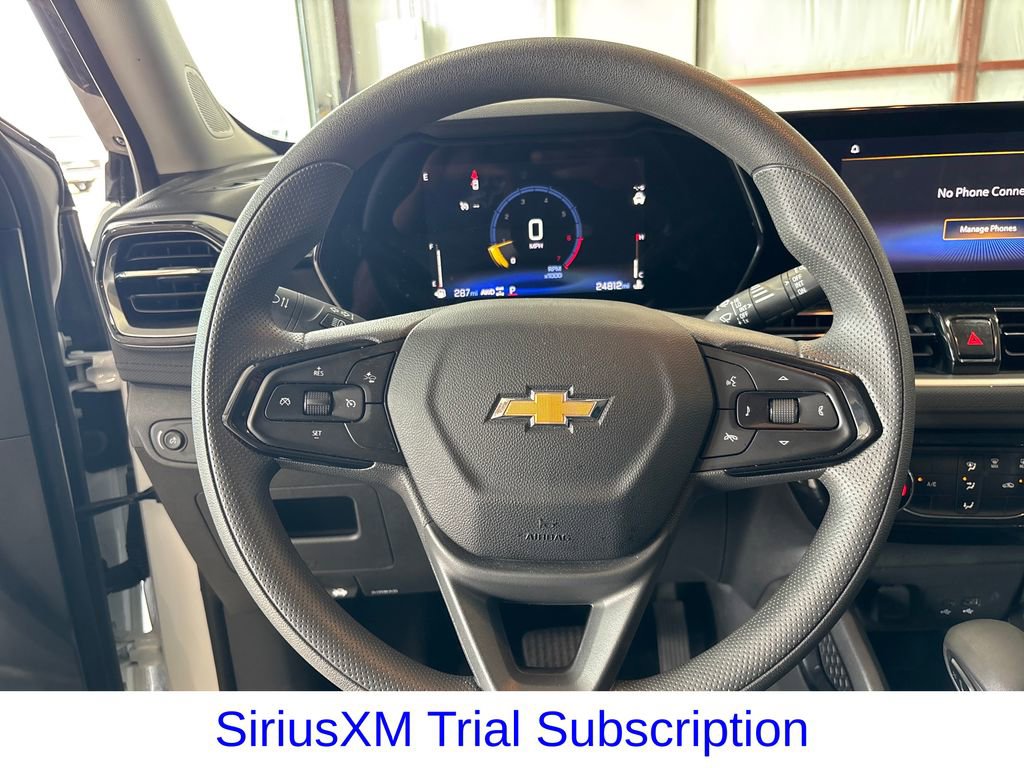 Used 2025 Chevrolet TrailBlazer LT AWD/4WD image 9