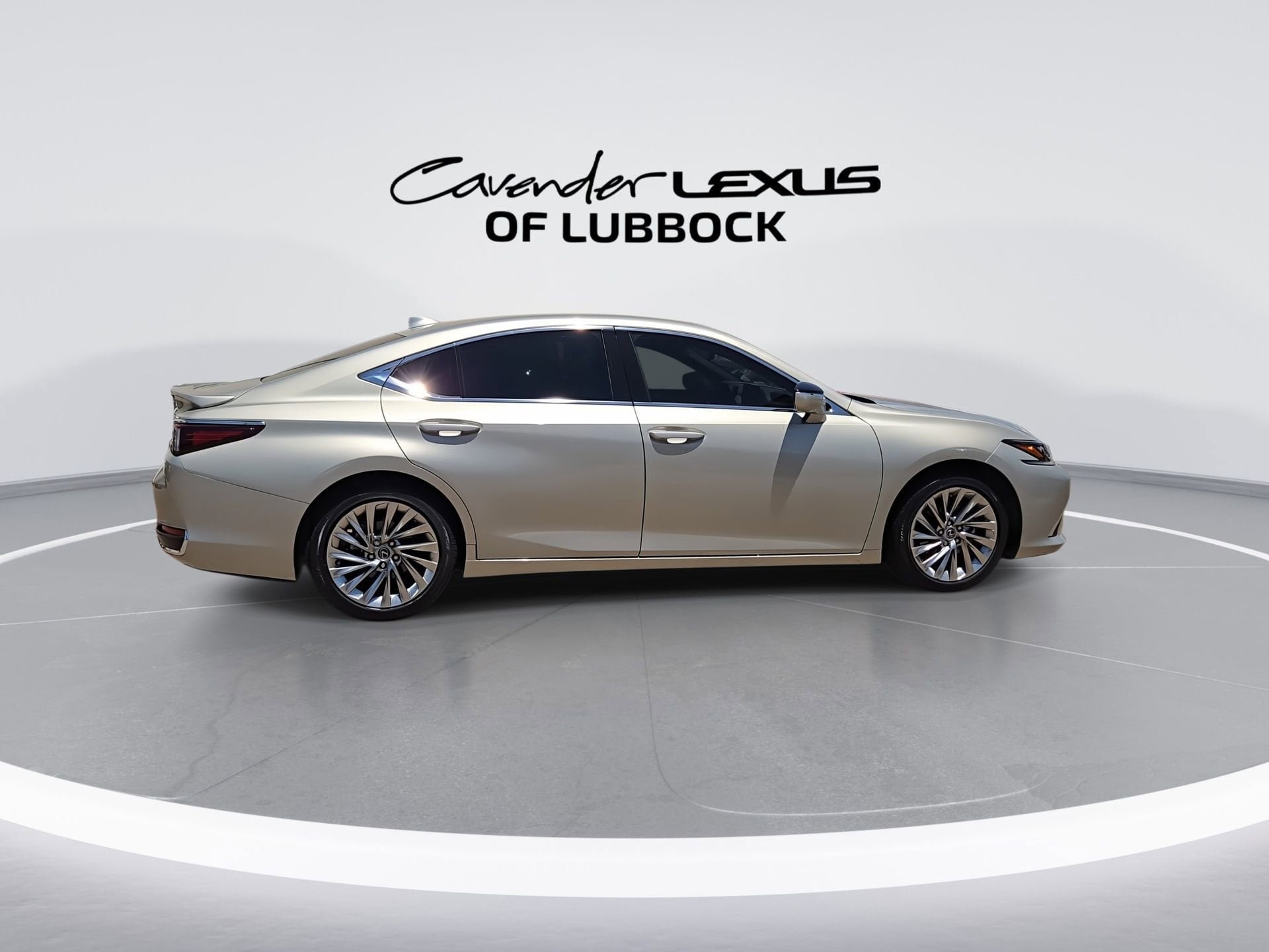 Used 2023 Lexus ES 300h Ultra Luxury w/ Accessory Package (Z2) FWD image 9