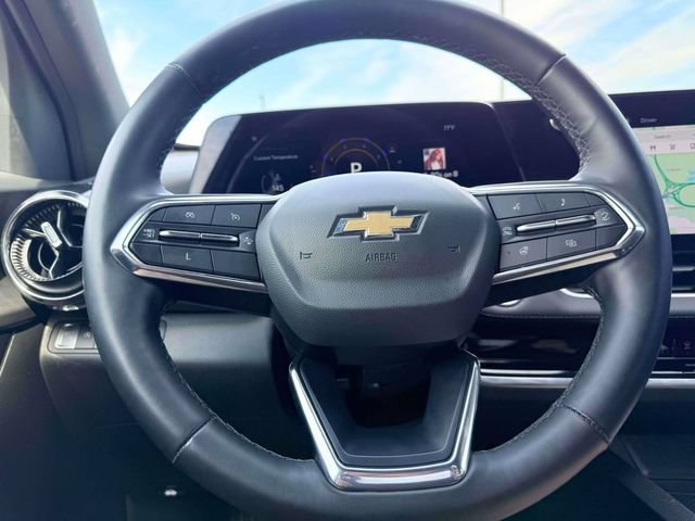Used 2025 Chevrolet Equinox LT FWD image 19