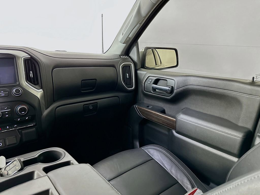 Used 2019 Chevrolet Silverado 1500 LT image 30