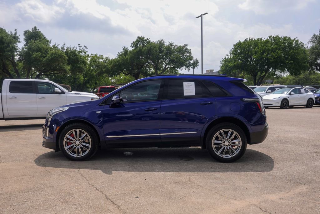 Certified 2025 Cadillac XT5 Sportv w/ Technology Package AWD/4WD image 2