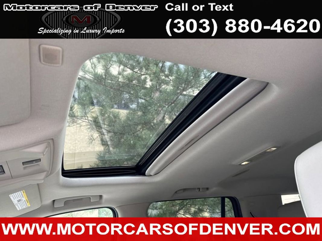 Used 2019 Cadillac Escalade Luxury AWD/4WD image 17
