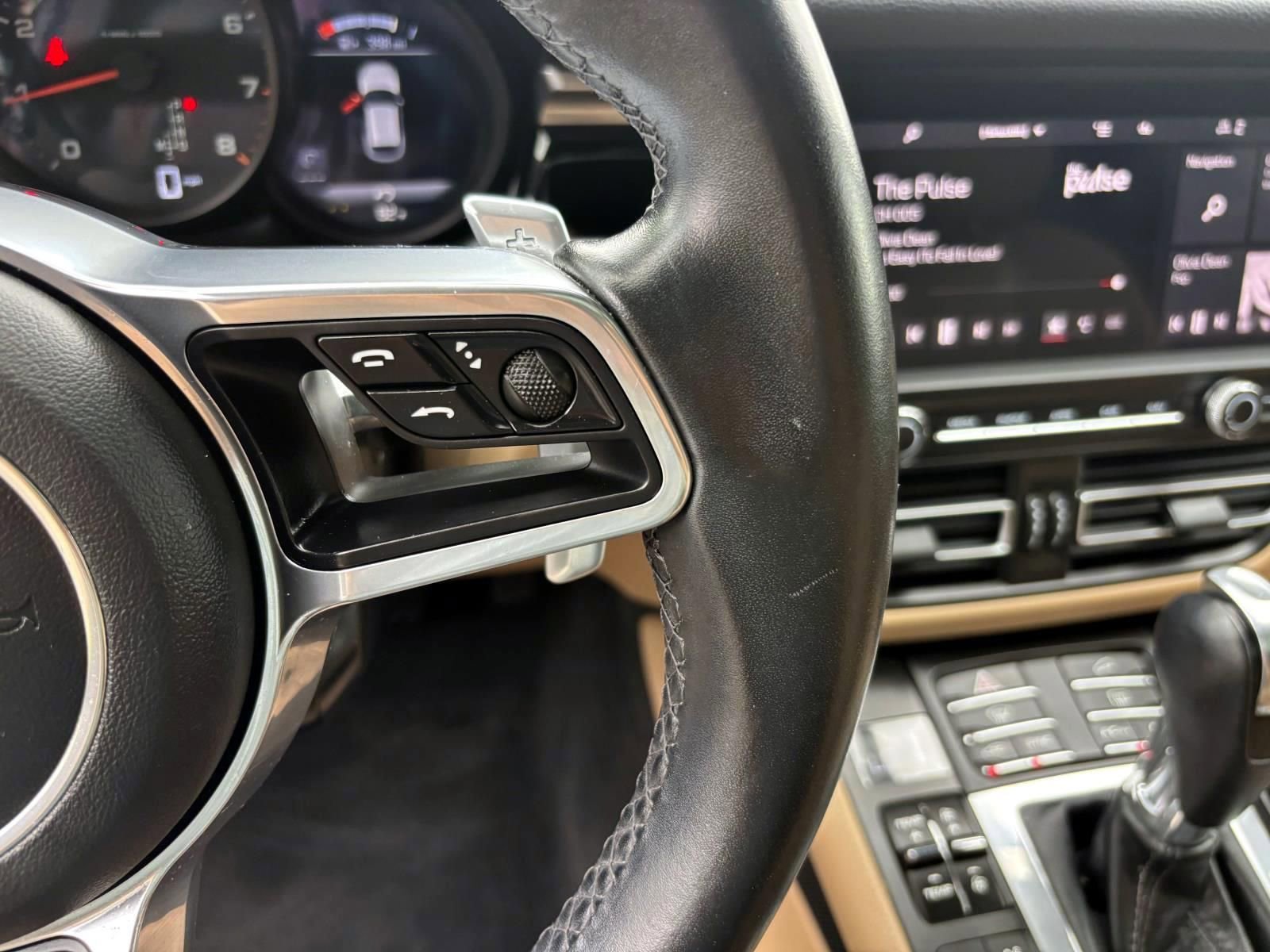 Used 2020 Porsche Macan AWD/4WD image 28