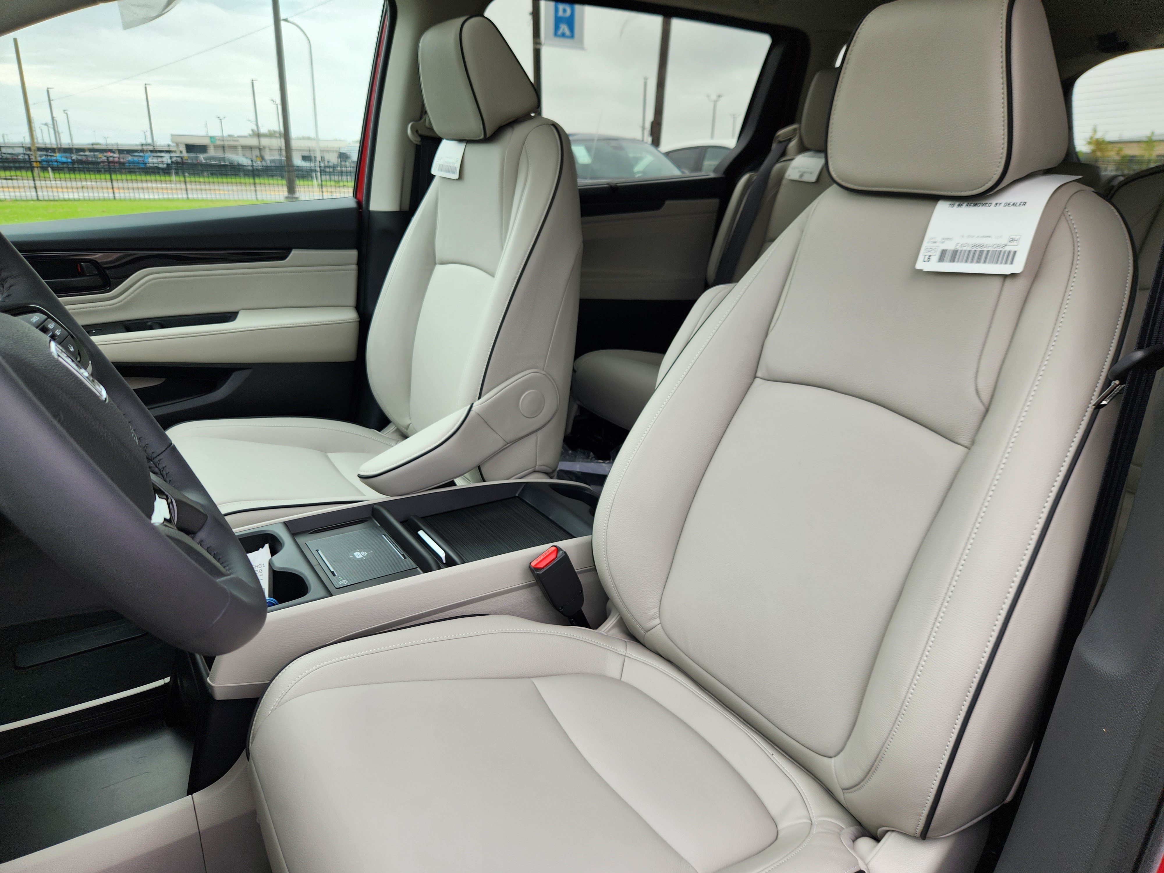 New 2027 Honda Odyssey Touring image 8