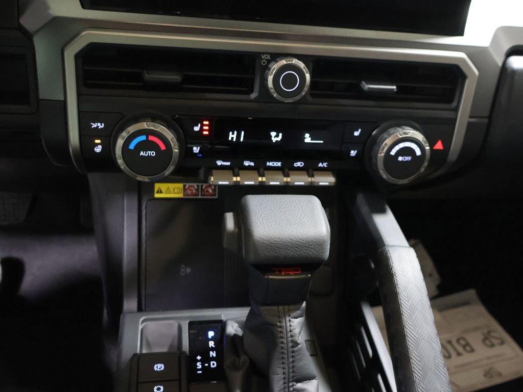 New 2026 Toyota 4Runner TRD Off-Road Premium AWD/4WD image 24