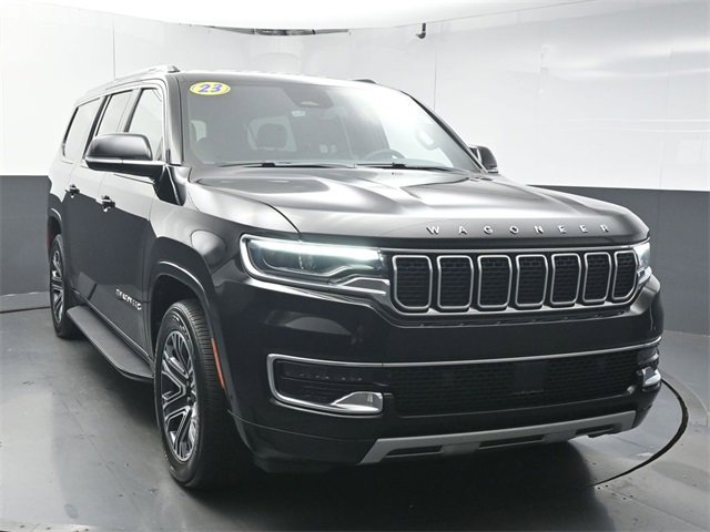 Used 2023 Jeep Wagoneer L Series II image 2