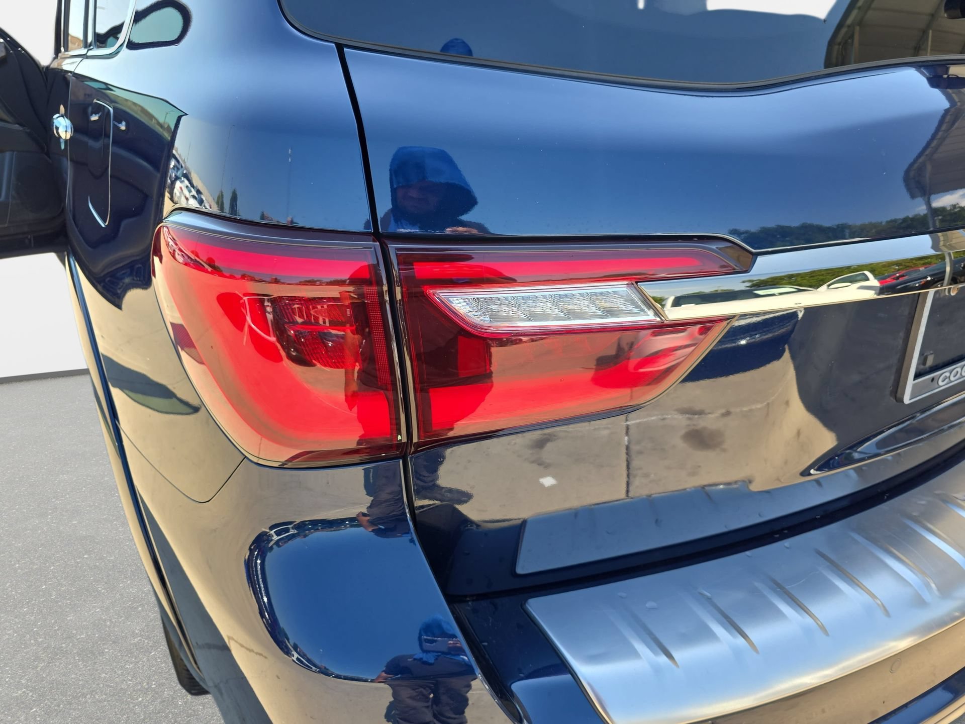 Certified 2021 INFINITI QX80 Premium Select w/ Cargo Package RWD image 33
