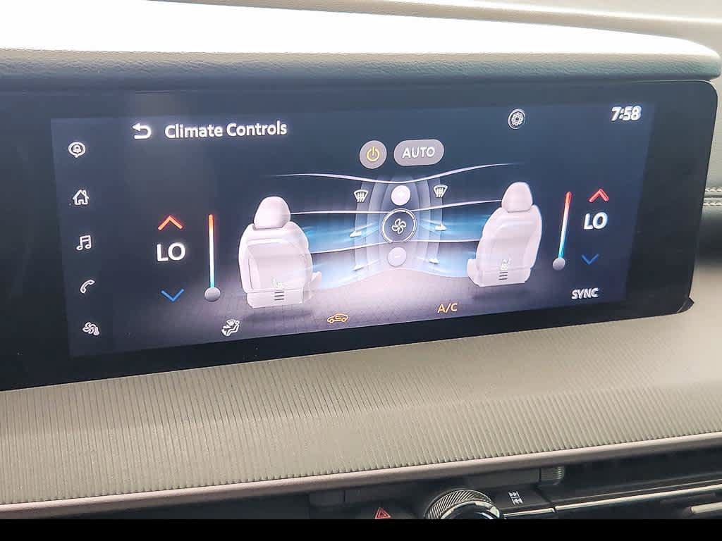 Used 2025 Nissan Murano SV AWD/4WD image 15