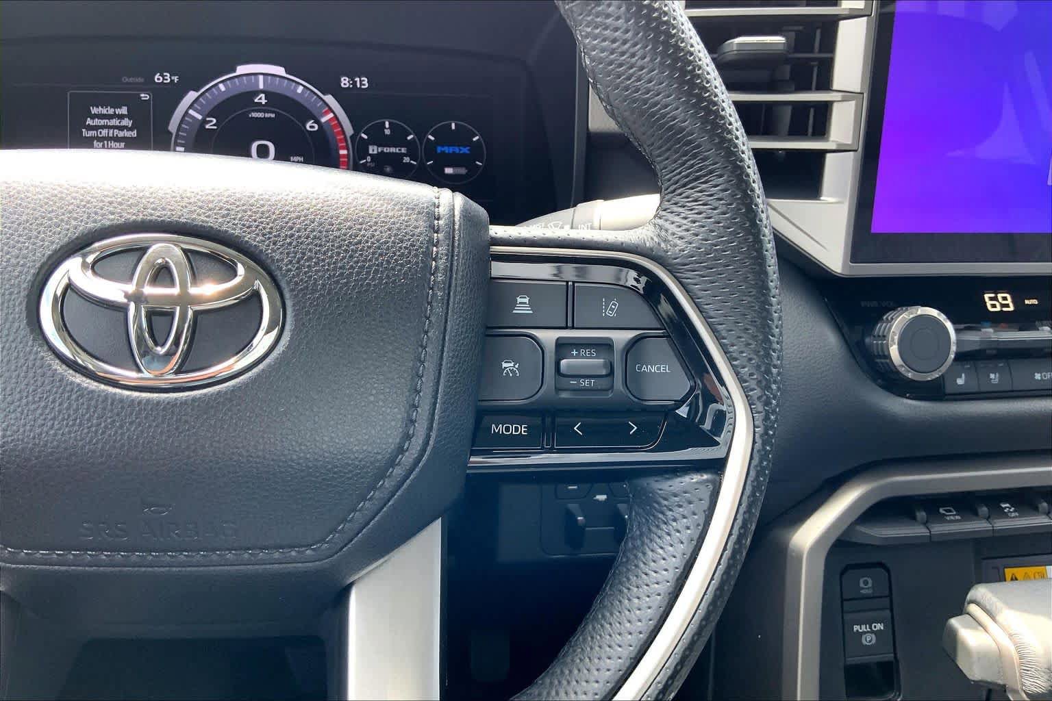 Used 2024 Toyota Tundra Limited AWD/4WD image 24