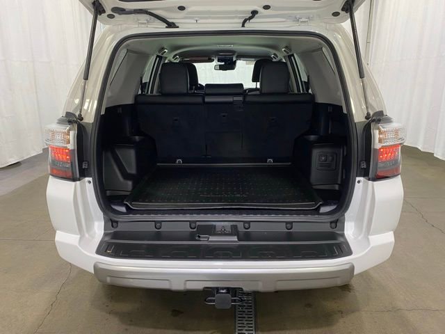 Certified 2022 Toyota 4Runner TRD Off-Road Premium image 12