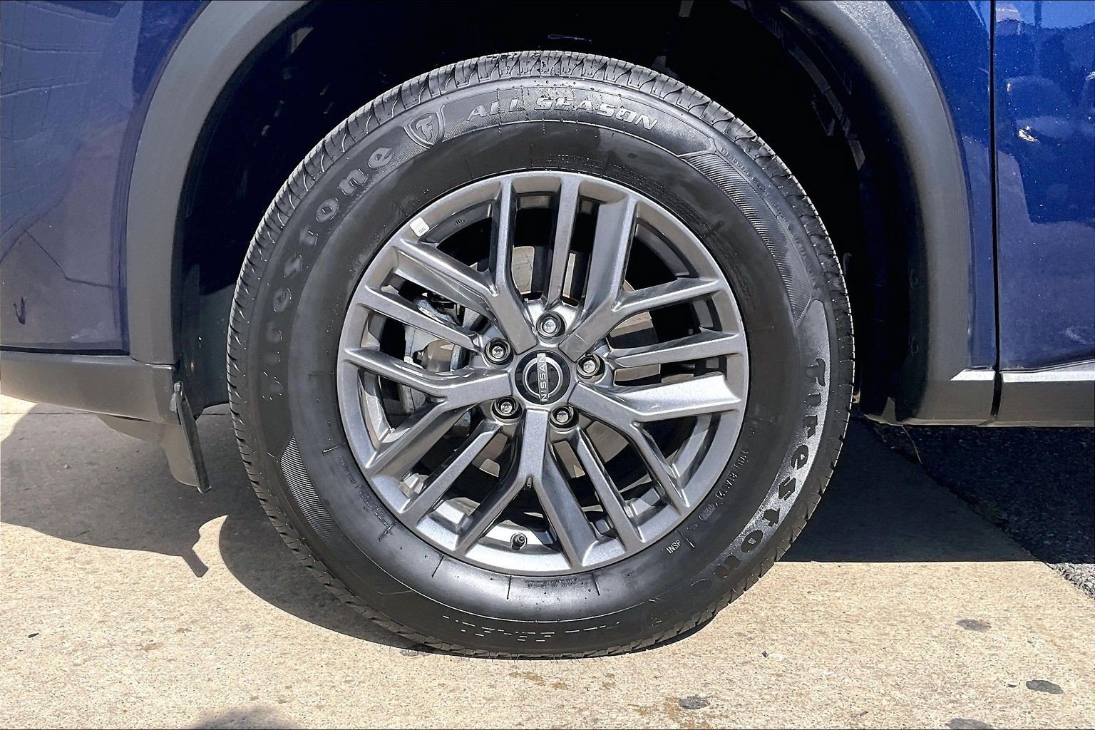 Used 2026 Nissan Rogue SV AWD/4WD image 11