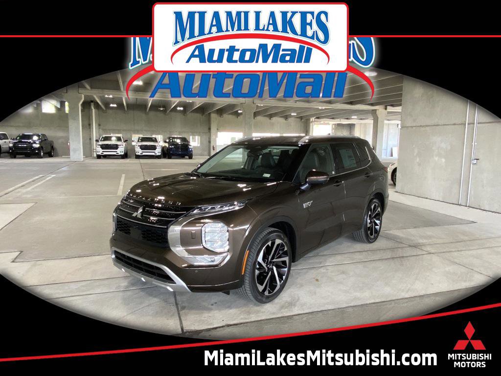 New 2023 Mitsubishi Outlander SEL image 1