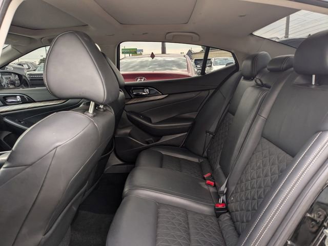 Used 2016 Nissan Maxima Platinum FWD image 11
