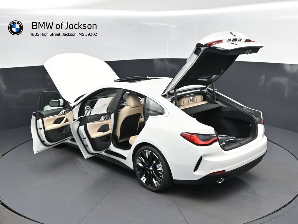 New 2026 BMW 430i w/ Premium Package RWD image 2